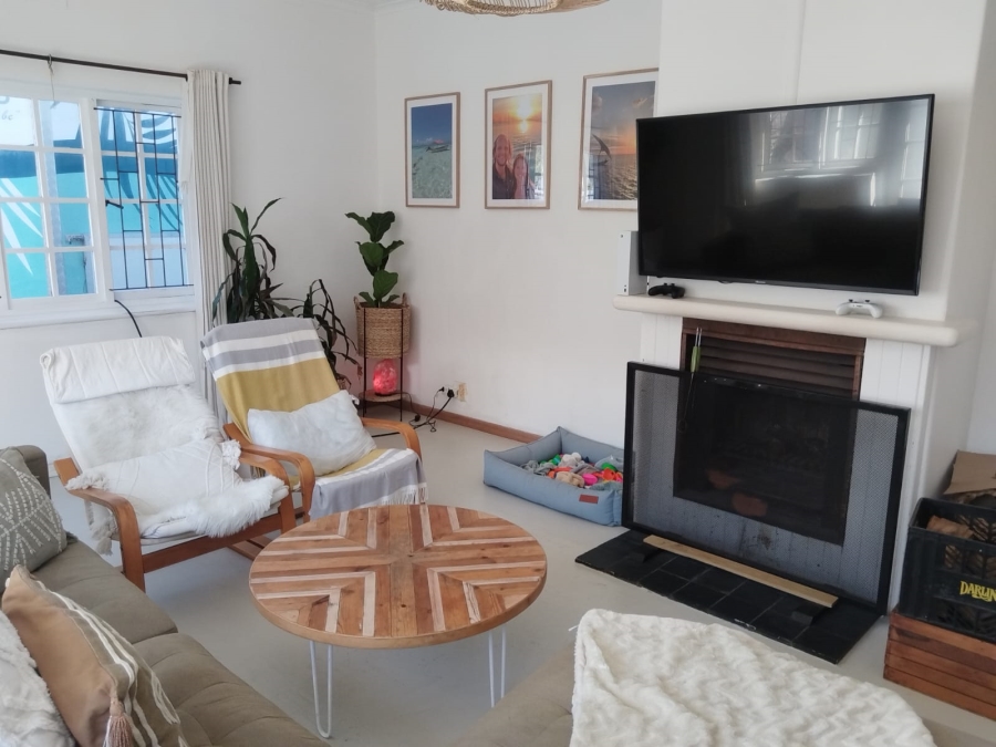 To Let 3 Bedroom Property for Rent in Fish Hoek Western Cape